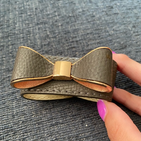 Bow bracelet - Picture 1 of 3